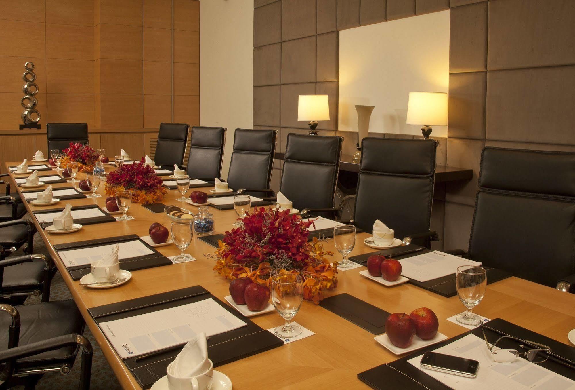 Radisson Blu Hotel, Nagpur Dış mekan fotoğraf