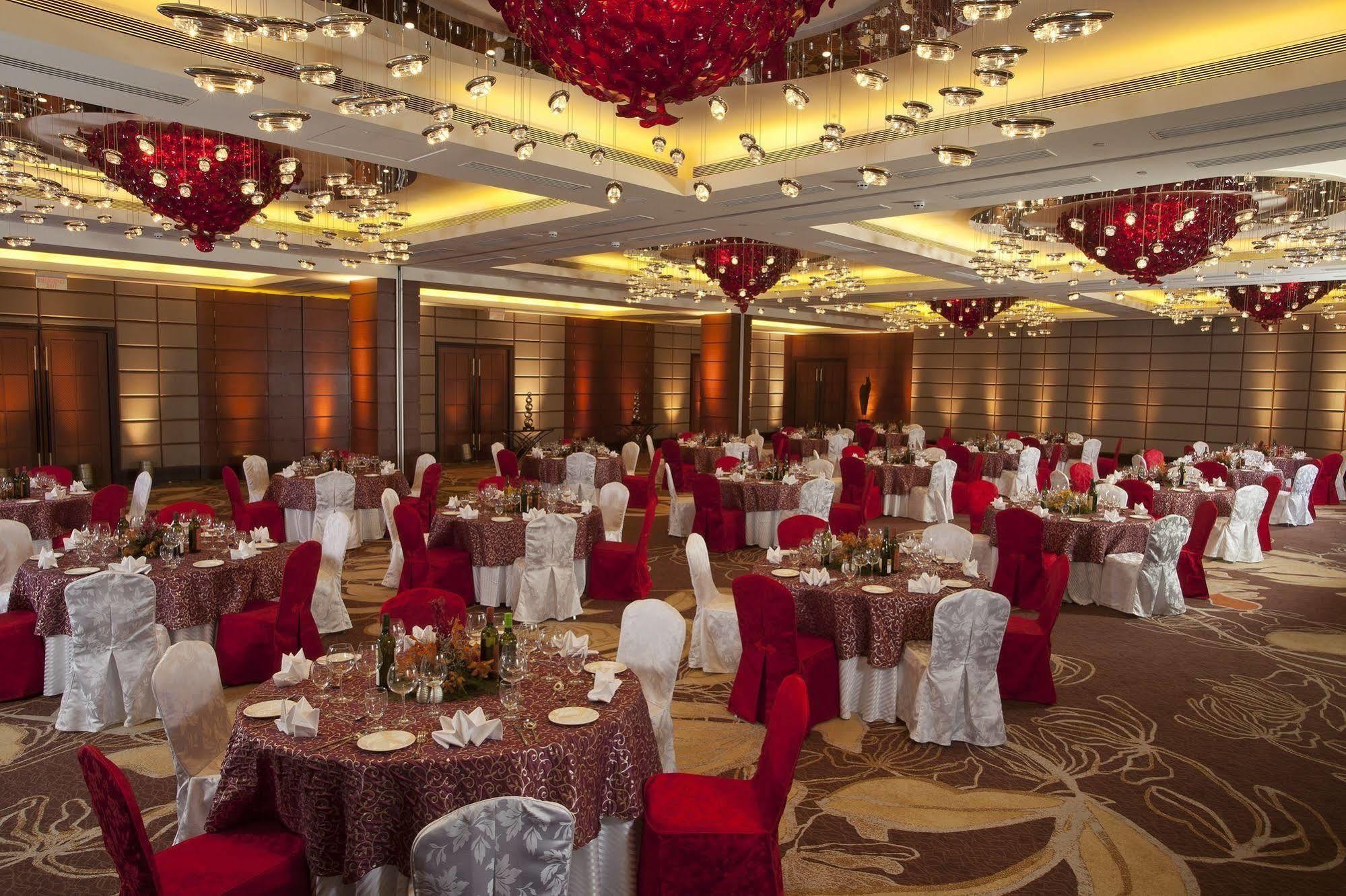 Radisson Blu Hotel, Nagpur Dış mekan fotoğraf